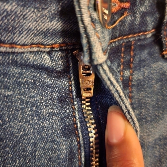 ZARA Trafaluc Denimwear Embroidered Floral Jeans Size 2, Inseam 27" - Picture 3 of 8